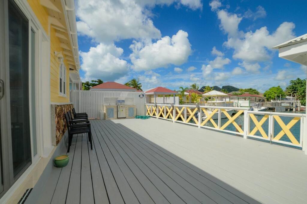 Attractive 3-Bedroom Home - Harbour Breeze Jolly Harbour Exterior photo